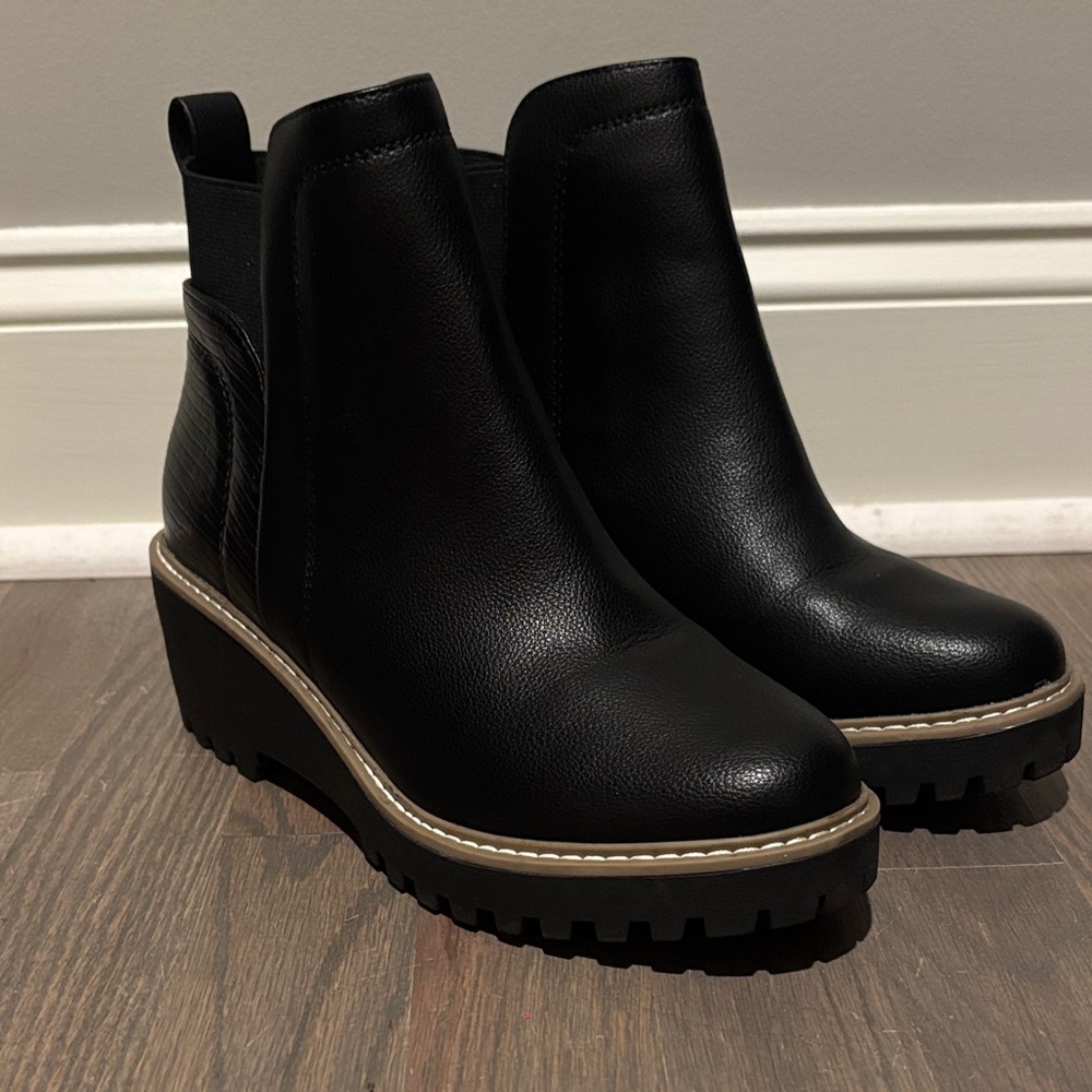 DV by Dolce Vita Black Ankle Booties